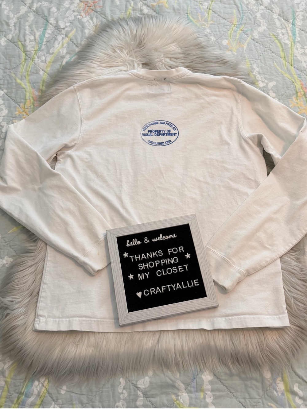 Vintage Abercrombie & Fitch White Long-Sleeve Tee with Blue Graphic | Men’s Med